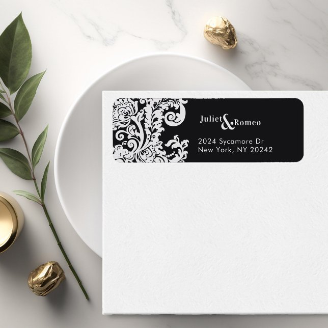 Étiquette Moderne noir et blanc Élégant Damas Floral (modern black and white elegant floral damask wedding return address label)