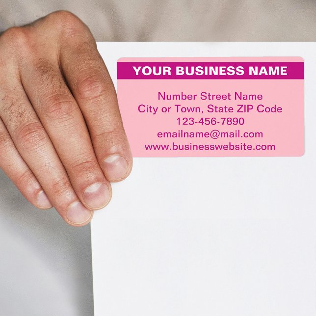 Étiquette Nom de l'entreprise mis en évidence sur une étique (Pink shipping label with your highlighted business name)