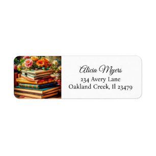 Étiquette Pile de livres Vintages et de jolies fleurs