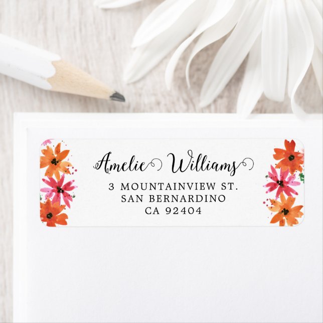 Étiquette Pink Orange Floral Whimsical Script Retourner adre (En situation)