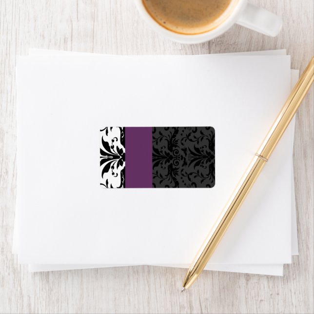 Étiquette Plum & Black Bumble Bee Damask Adresse (En situation)