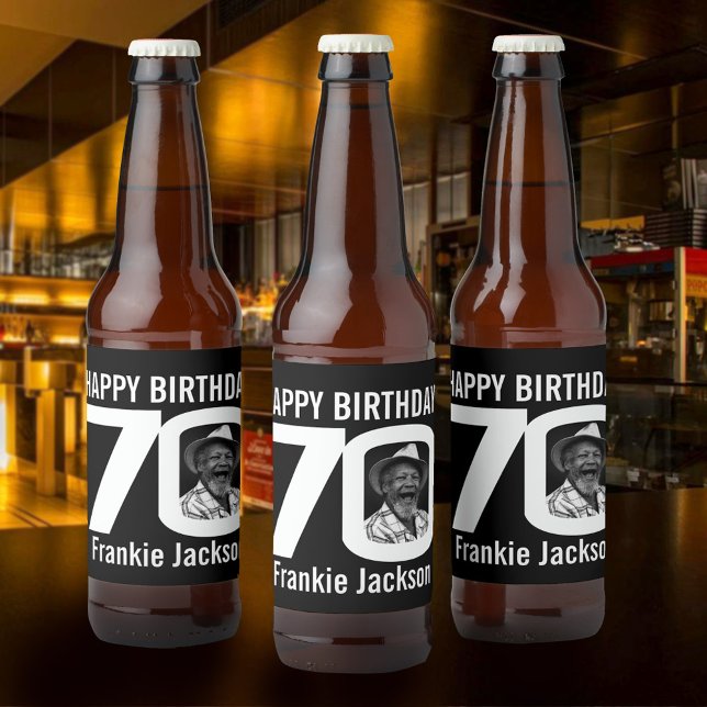 Étiquette Pour Bouteilles De Bière 70e anniversaire nom photo personnalisé noir blanc (Créateur téléchargé)