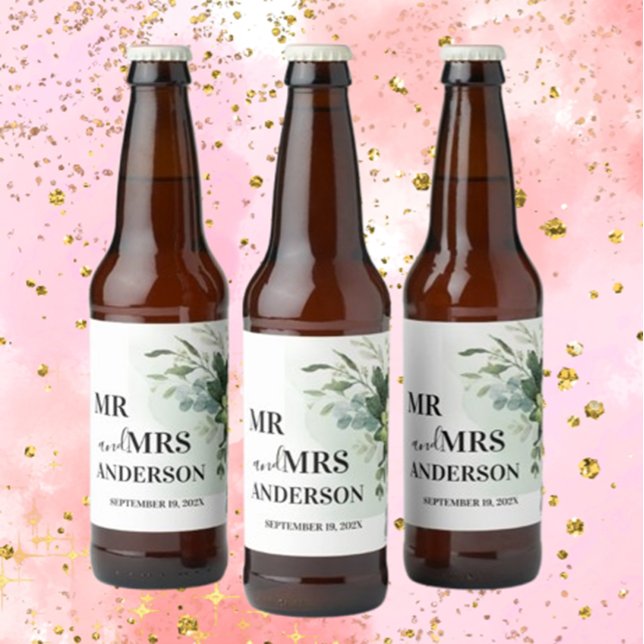 Étiquette Pour Bouteilles De Bière Pape végétale douce Mariage Succulente Florale (Elevate your wedding celebration with our Soft Green Succulent Beer Bottle Label.)