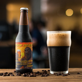 Étiquette Pour Bouteilles De Bière Personnaliser Bigfoot Buvant Une Bière Au Coucher 
