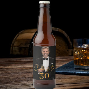 Étiquette Pour Bouteilles De Bière Photo de fête d'anniversaire avec Cheers or
