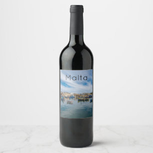Étiquette Pour Bouteilles De Vin Bateaux de pêche traditionnels colorés dans le por