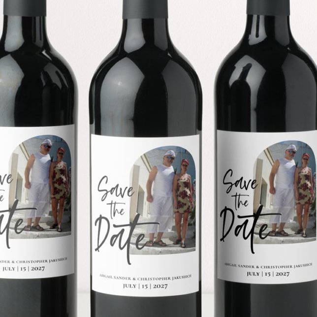 Étiquette Pour Bouteilles De Vin Écriture Photo Enregistrer la date Invitation (Créateur téléchargé)