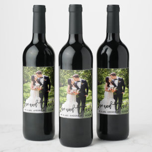 Étiquette Pour Bouteilles De Vin Mariage Moderne Brush Script Love and Thanks Photo
