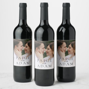Étiquette Pour Bouteilles De Vin Mariage Photo Éditorial Moderne