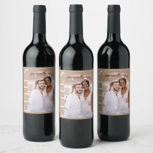 Étiquette Pour Bouteilles De Vin Mariage photo Monochromatic Cheers Arch