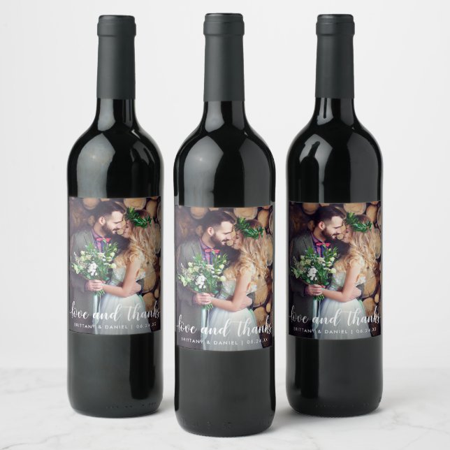 Étiquette Pour Bouteilles De Vin Modern Script Love et Merci Mariage Couple (Bouteilles)