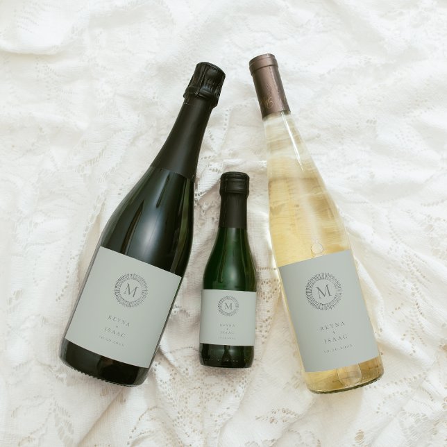 Étiquette Pour Bouteilles De Vin Monogramme de couronne deco argent élégant (Créateur téléchargé)