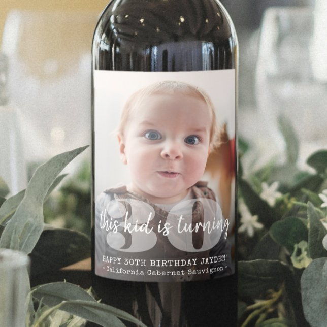 Étiquette Pour Bouteilles De Vin N'IMPORTE QUEL Anniversaire "This Kid" Revêtement  (Créateur téléchargé)