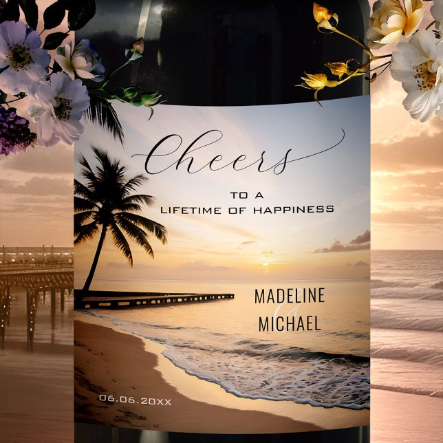 Étiquette Pour Bouteilles De Vin Sunset Beach Tropical Destination Mariage (Wine label featuring a sunset on a tropical beach with palm trees)
