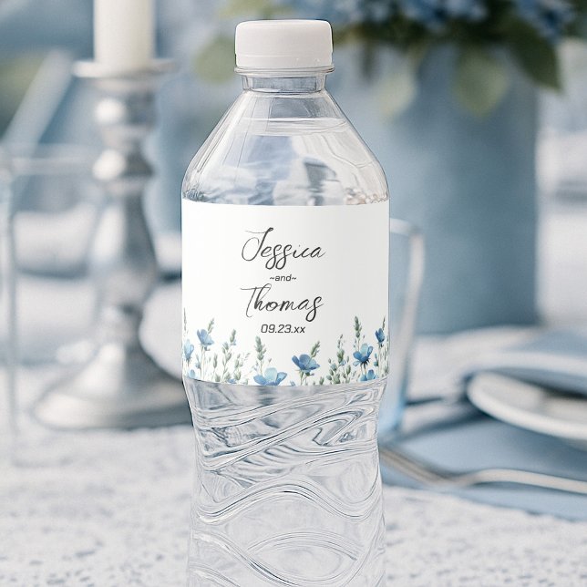 Étiquette Pour Bouteilles D'eau Dusty Blue Boho Chic Fleur sauvage Mariage simple (Créateur téléchargé)