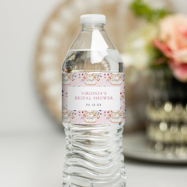 Étiquette Pour Bouteilles D'eau Fête des mariées Tea Party rose (Floral Pink Tea Party Bridal Shower Water Bottle Label by Painted Paperie
)