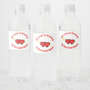 Étiquette Pour Bouteilles D'eau L'Amour Croît Par Deux Coeurs Jumeaux