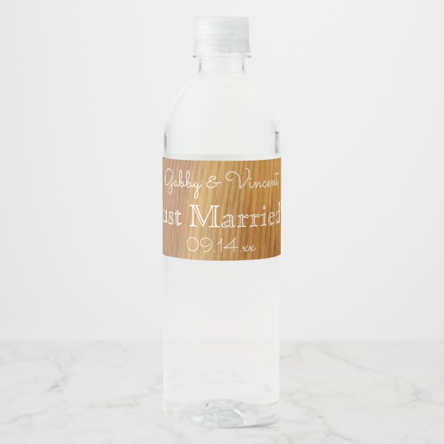 Étiquette Pour Bouteilles D'eau Mariage en bois rustique (Devant)