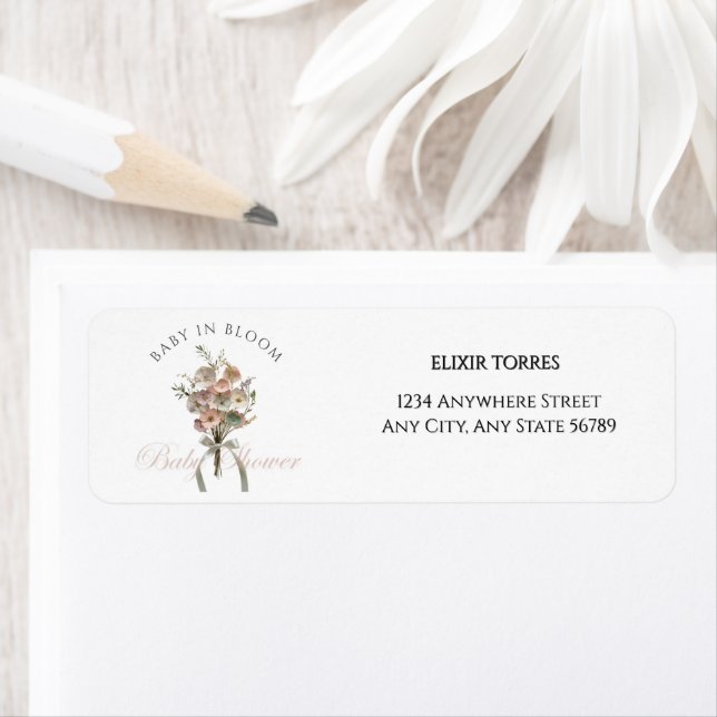 Étiquette Pressed Wildflower Baby in Bloom Boho Baby Shower (En situation)
