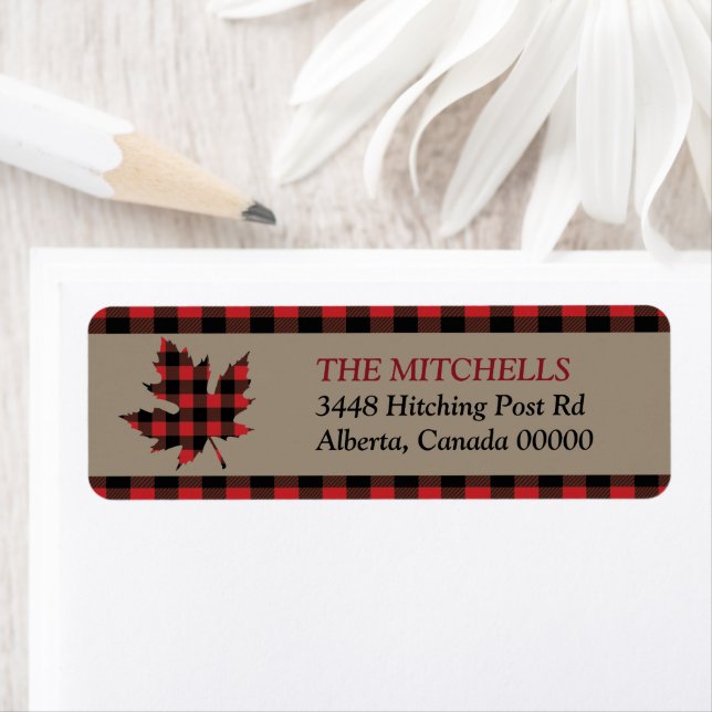 Étiquette Red Buffalo Plaid Bordure Feuille d'érable (En situation)