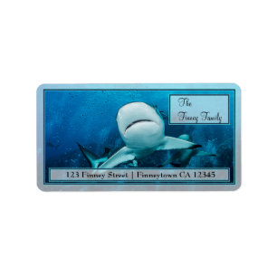 Étiquette Requin de récif sur l'étiquette de adresse de la