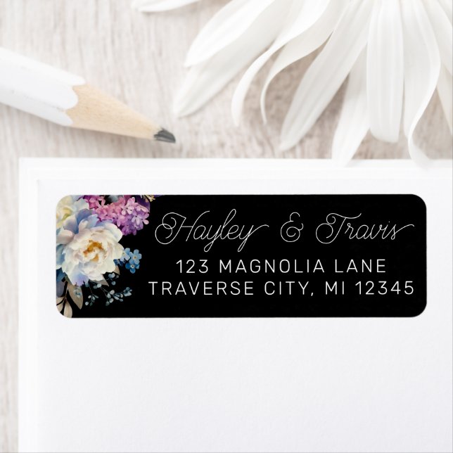 Étiquette Romantique Floral Moody Dark Flowers Retour Adress (En situation)