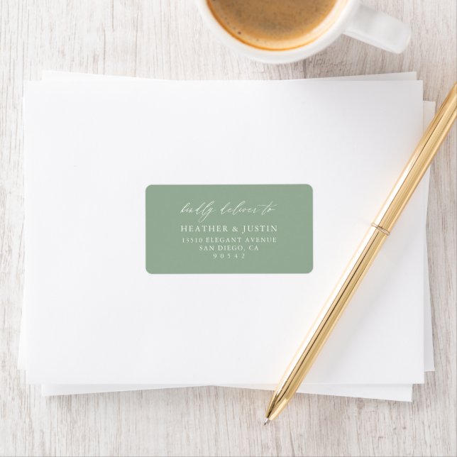 Étiquette Sage Green Rustic Wedding Adresse RSVP (En situation)