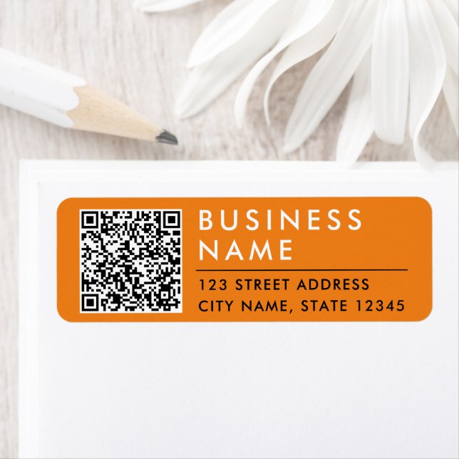 Étiquette Simple Moderne Minimal Orange Code QR Numérique (En situation)