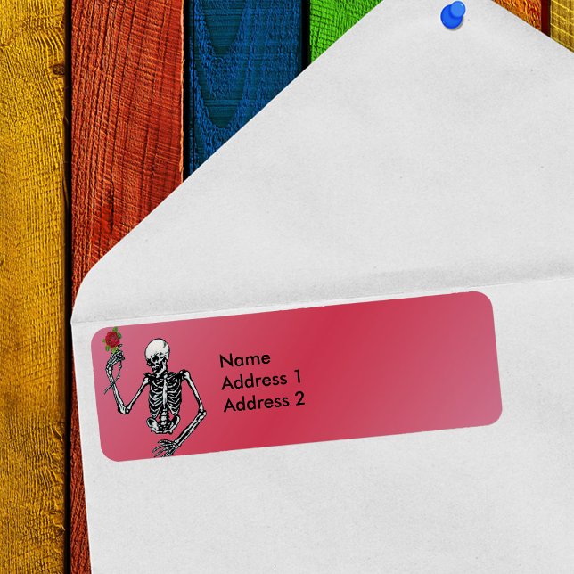 Étiquette Squelette gothique simple Rose rouge Adresse de re (Skeleton holding red rose on stem on red spooky Valentine return address labels.)