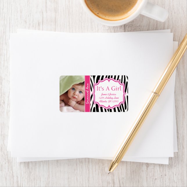 Étiquette Votre Photo Nouveau Bébé C'Est Une Fille ROSE Tend (En situation)