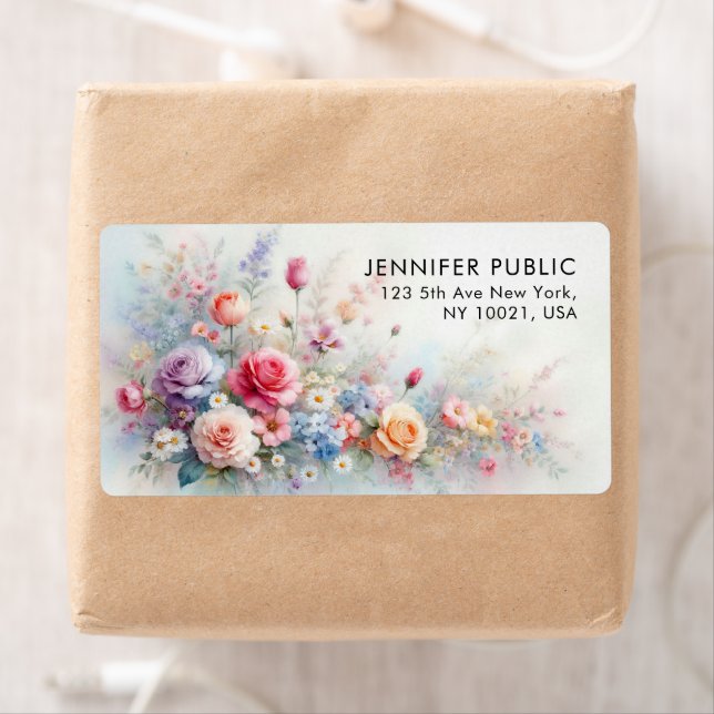 Étiquette Watercolor Flowers Template Shipping Address (En situation)