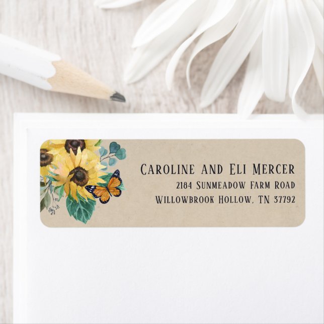 Étiquette Watercolor Sunflowers and Butterflies Address (En situation)