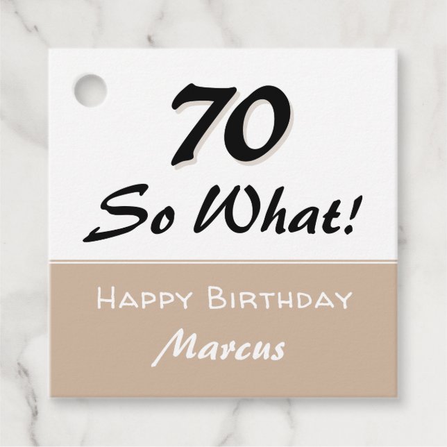 Étiquettes Cadeau 70e anniversaire drôle Citation beige moderne (Devant)