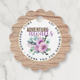 Étiquettes Cadeau Adventure Attend le Baby shower de fleurs violette