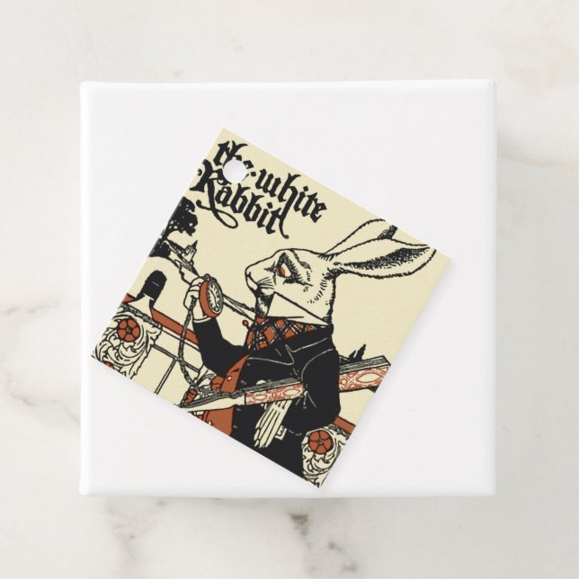 Étiquettes Cadeau Alice White Rabbit Classic Wonderland (En situation)