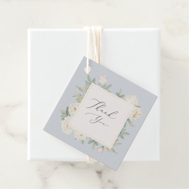 Étiquettes Cadeau Aquarelle fleurs blanches, bleu clair mariage (En situation)