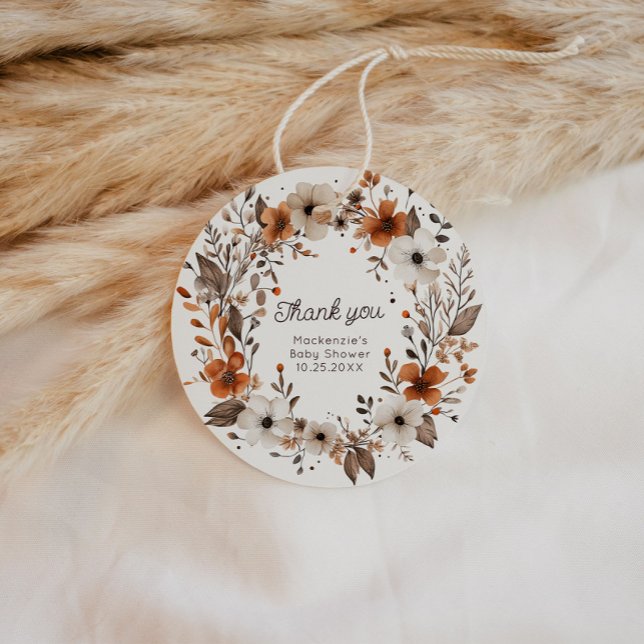 Étiquettes Cadeau Baby shower Fleur sauvage d'automne (Cozy in Bloom Circle Gift Tag)