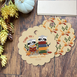 Étiquettes Cadeau Balise Twin Raccoons avec livres Baby shower Favor