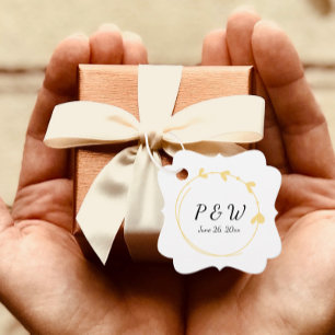 Étiquettes Cadeau Beurre Jaune Simple Coeur Wreath Monogramme Mariag