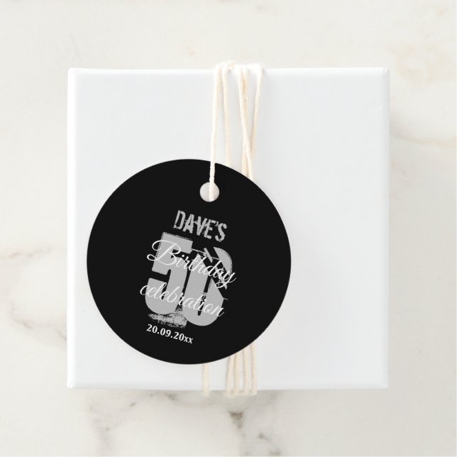 Étiquettes Cadeau Black Grey 50e Fête d'anniversaire Personnalisée (En situation)