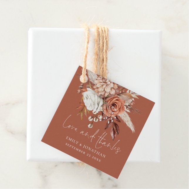 Étiquettes Cadeau Boho Terracotta Florals Amour Merci Mariage rouill (En situation)