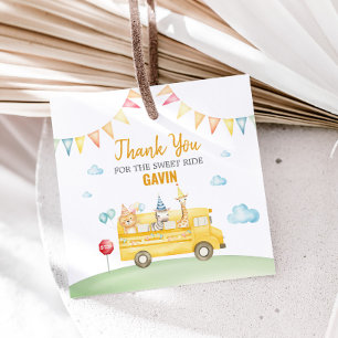 Étiquettes Cadeau Carré de fête d'anniversaire de l'école jaune
