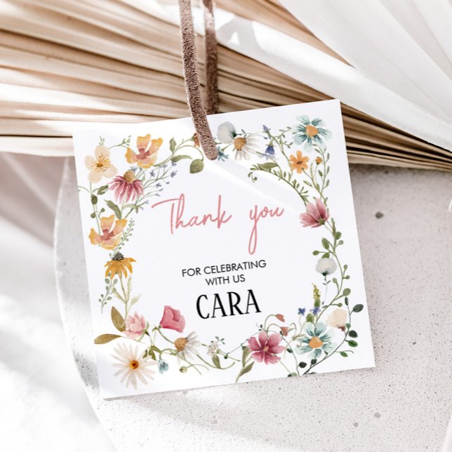 Étiquettes Cadeau Carré de la fête d'anniversaire de Spring Little F (Spring Little Wildflower Birthday Party Square Favor Tags)