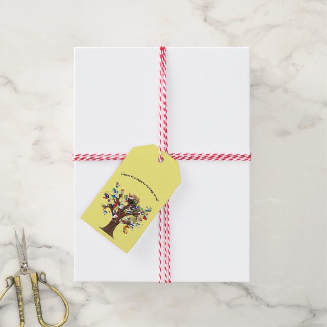 Étiquettes-cadeau Celebrating Flags Hispanic Heritage Month  (Avec de la ficelle)