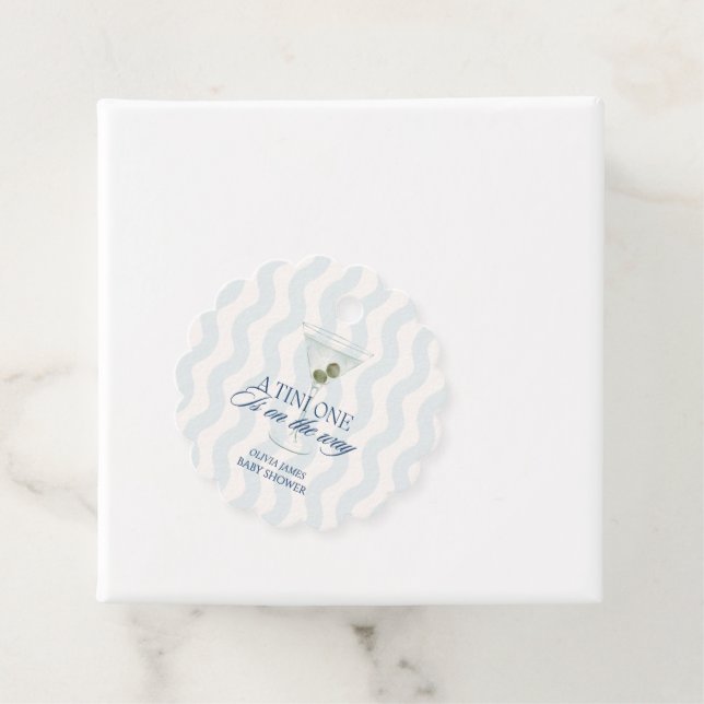 Étiquettes Cadeau Chic a tini one boy baby shower (En situation)