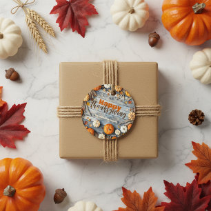 Étiquettes Cadeau Citrouilles et Feuilles sur Wood Fall Thanksgiving