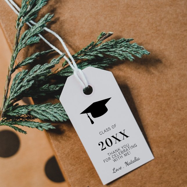 Étiquettes-cadeau Classe De Graduation Minimale De 2024 Favor Grad P (Créateur téléchargé)