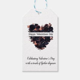 Étiquettes-cadeau Coeur gothique fait de fleurs noires. Un romantism