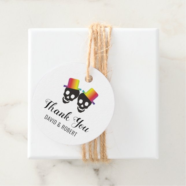 Étiquettes Cadeau Deux mariés et confetti Merci gay mariage (En situation)