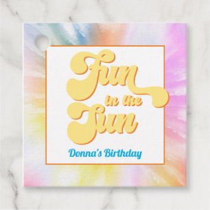 Étiquettes Cadeau DONNA Retro Font Tie Dye Pool Party Anniversaire